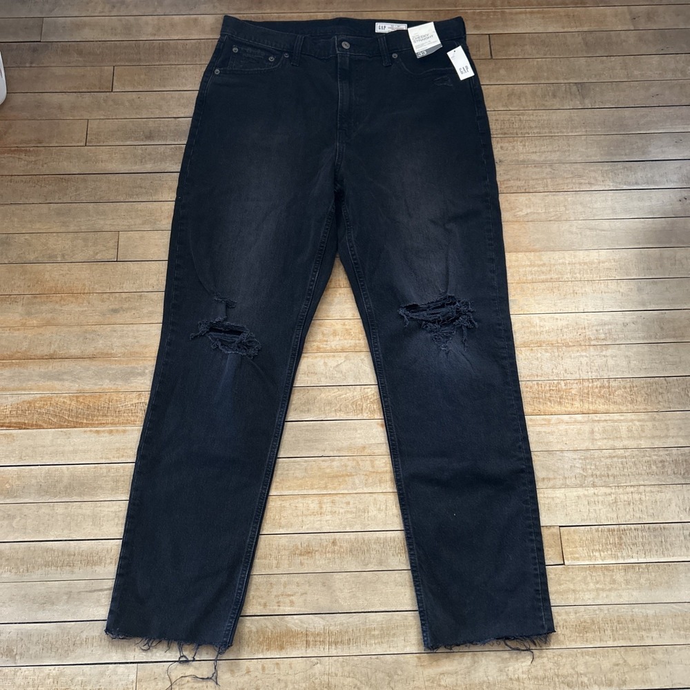 NWT Gap Jeans Women's 33/16T Black Cheeky Straight High Rise Distressed Stretch‎